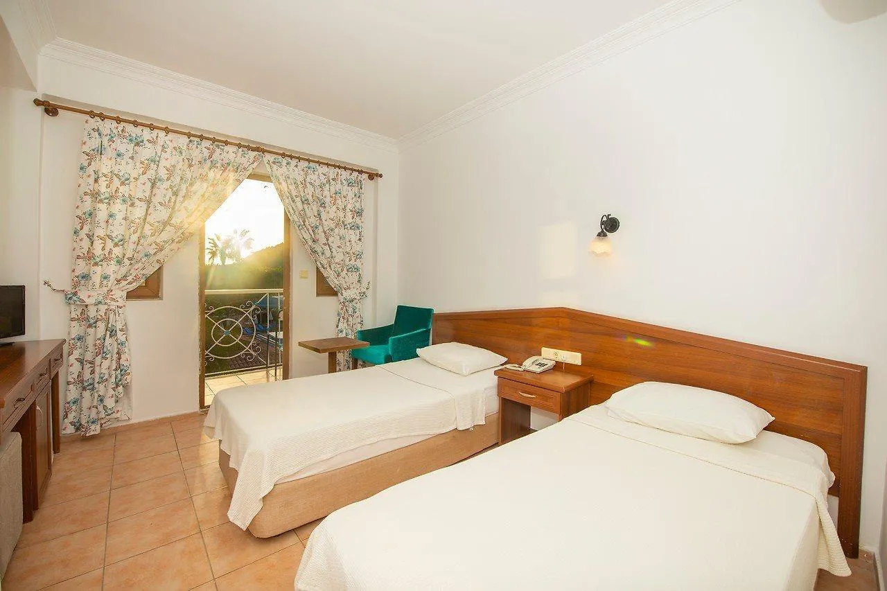White Hotel Олудениз