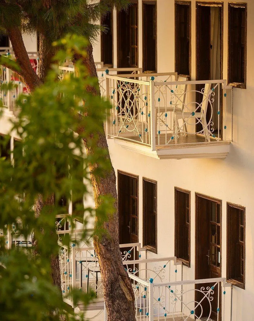 White Hotel Олудениз