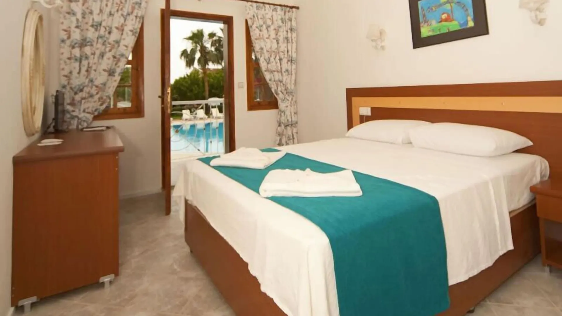 White Hotel Олудениз
